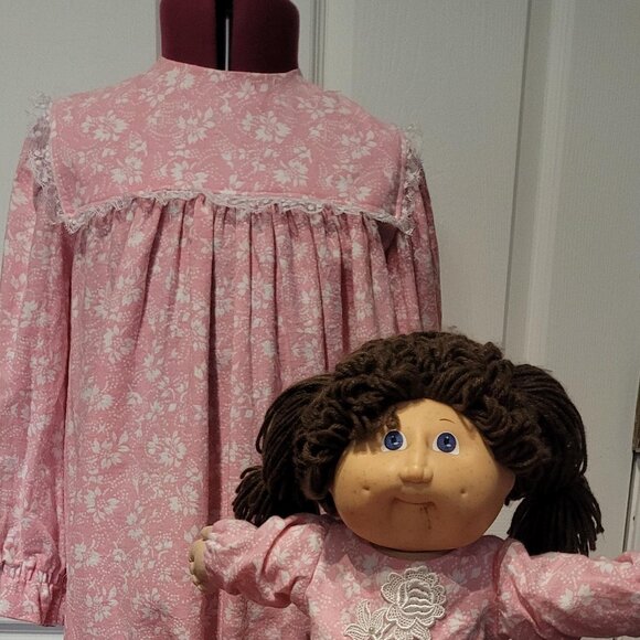 Handmade Girls nightgown with matching doll nightgown - Picture 1 of 3